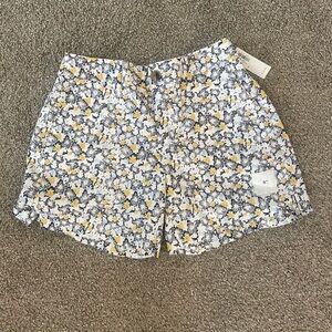 Floral mid rise everyday short Old Navy